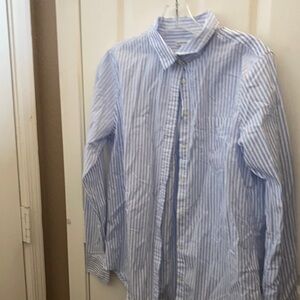 FINAL MARKDOWN Ladies Amazon essentials blouse (M)